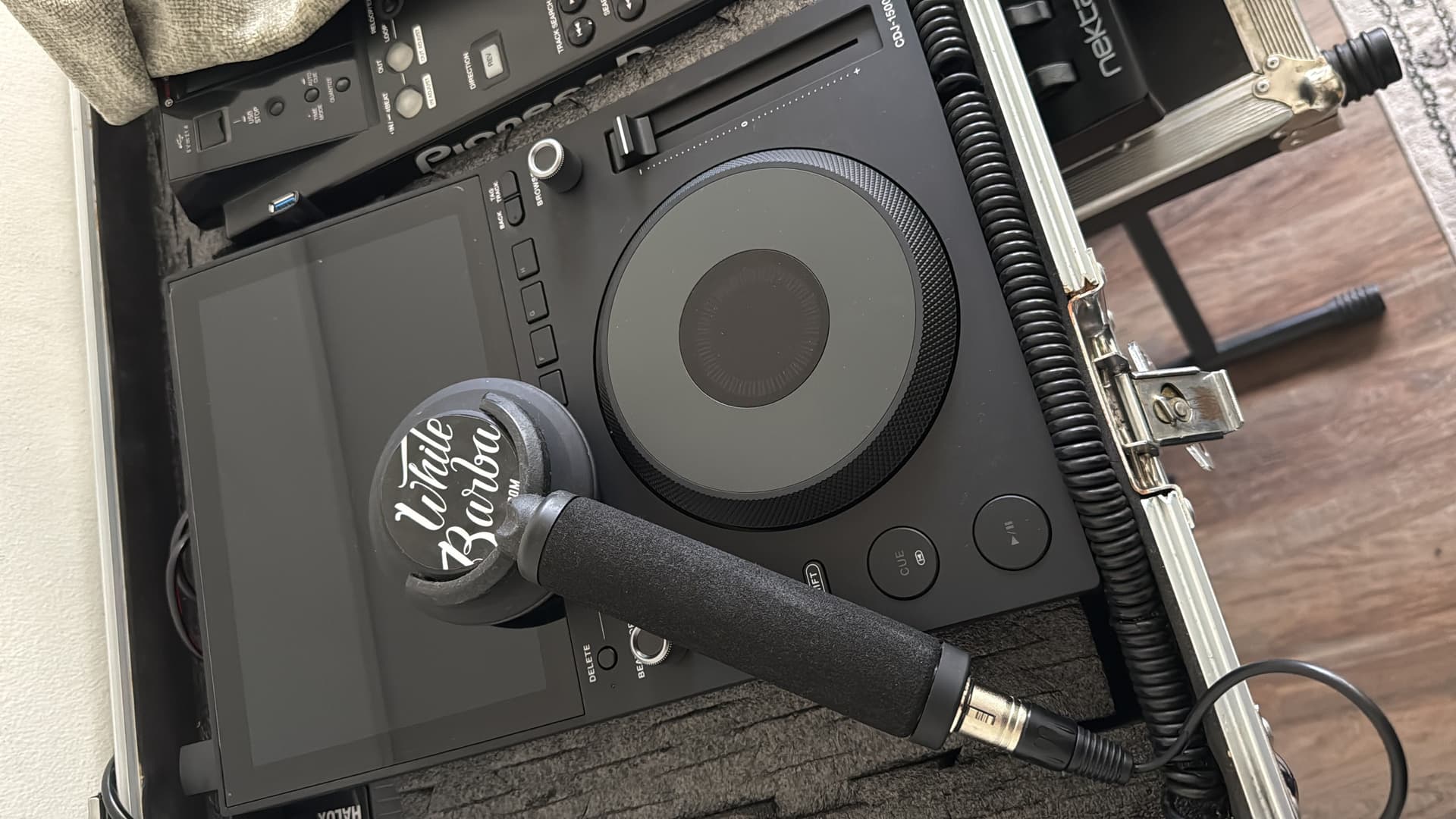 AlphaTheta CDJ-1500X – Reproductor DJ Compacto con Pantalla Táctil 10,1" - Imagen 1