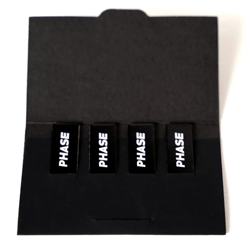 Phase DJ – Magnetic Stickers para Phase Remotes (sobre con 4 unidades) - Miniatura 2 en LEMM DJ Store