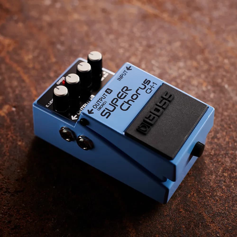 BOSS CH-1 Super Chorus – Pedal de Chorus Estéreo para Guitarra con Control EQ - Miniatura 4 en LEMM DJ Store