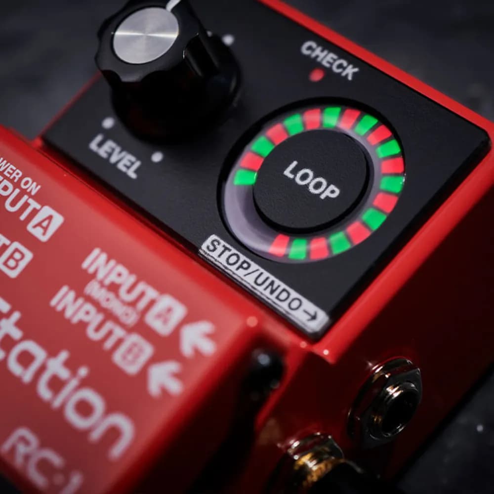 BOSS RC-1 Loop Station – Pedal Looper Estéreo para Guitarra con 12 Minutos de Grabación - Miniatura 4 en LEMM DJ Store