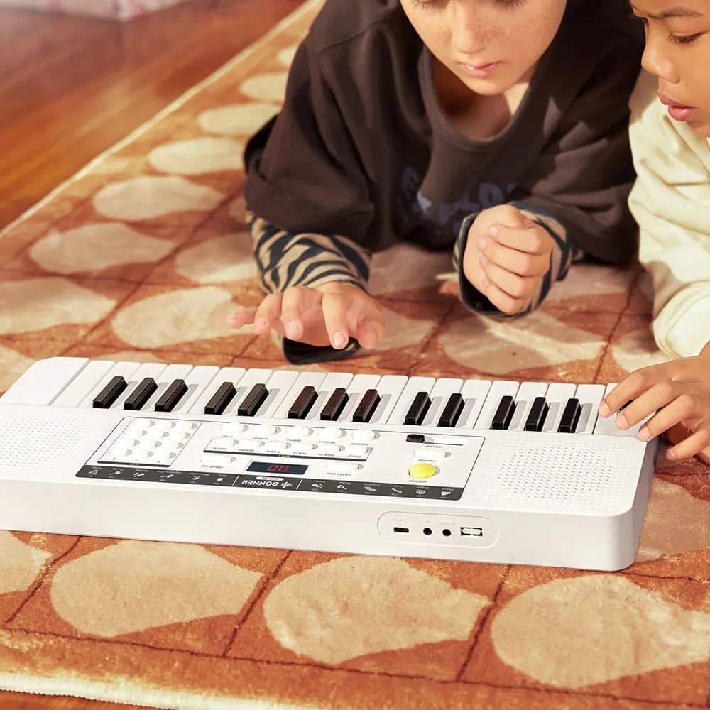 Donner DEK-32 – Teclado Electrónico Infantil de 32 Mini Teclas, con Grabación y Parlantes - Miniatura 5 en LEMM DJ Store