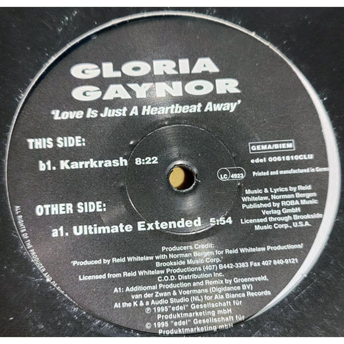 Gloria Gaynor – Love Is Just A Heartbeat Away (Vinilo usado) (VG+) - Miniatura 1 en LEMM DJ Store