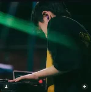 Phase DJ controlador DVS inalámbrico para tornamesas (2 remotos) - Imagen 1