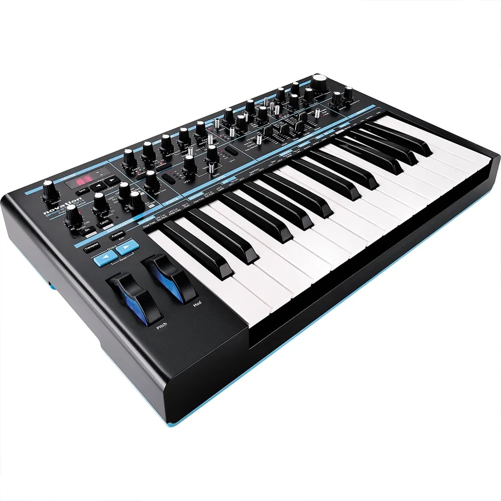 Novation Bass Station II – Sintetizador Analógico Monovoz 25 Teclas - Variante en LEMM DJ Store