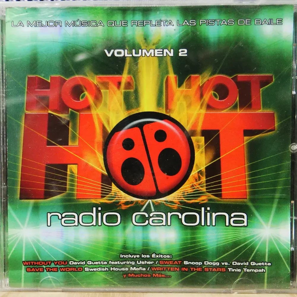 Hot Hot Hot – Radio Carolina Volumen 2 (CD Compilado usado VG+) - Variante en LEMM DJ Store