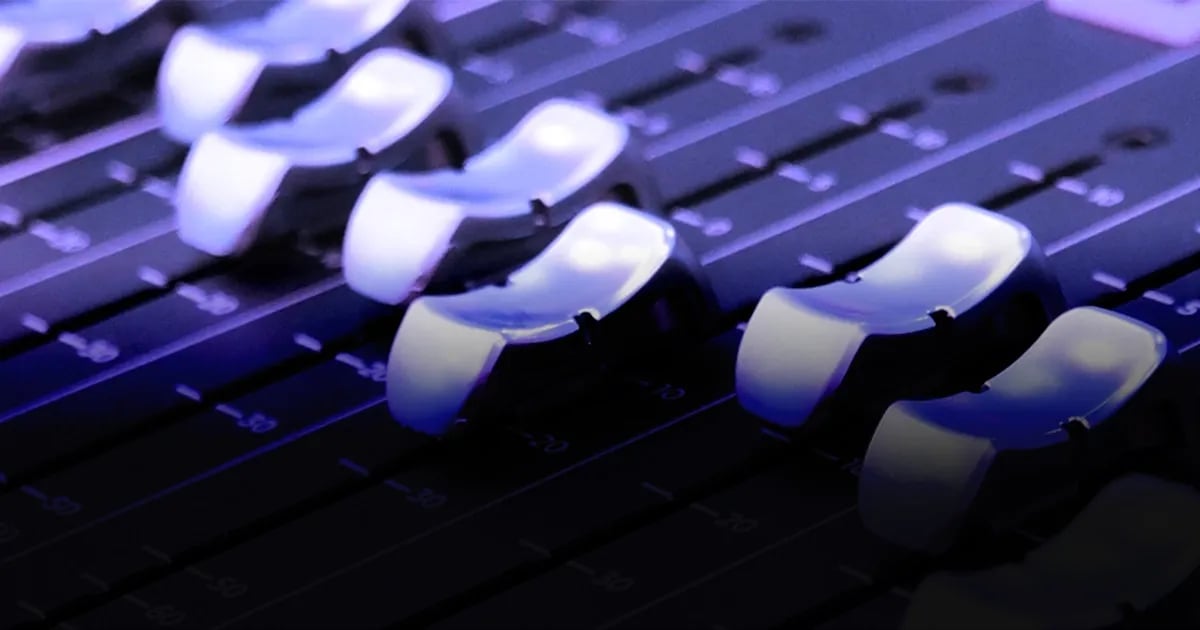 Mesas de Sonido Profesionales | Digitales y Analógicas