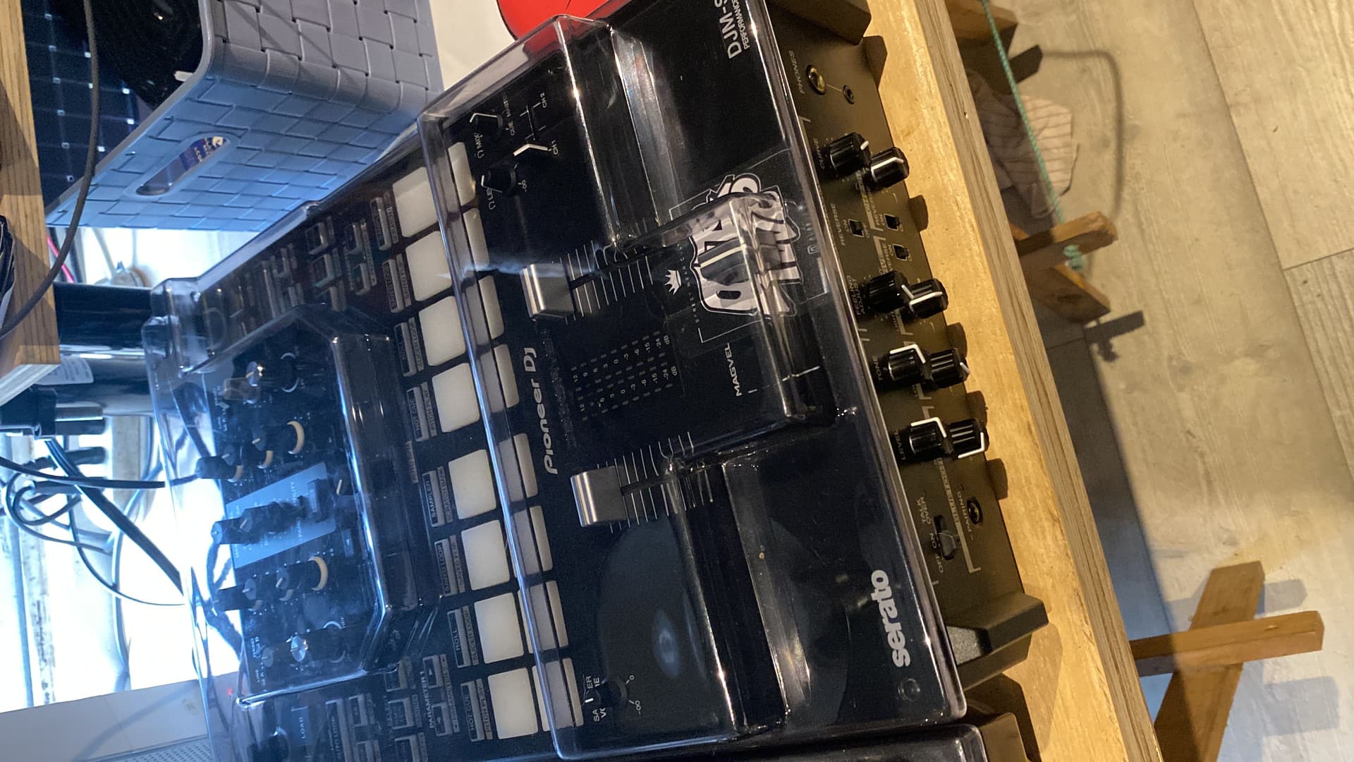 Decksaver – Tapa Protectora para Pioneer DJM-S7 - Imagen 1