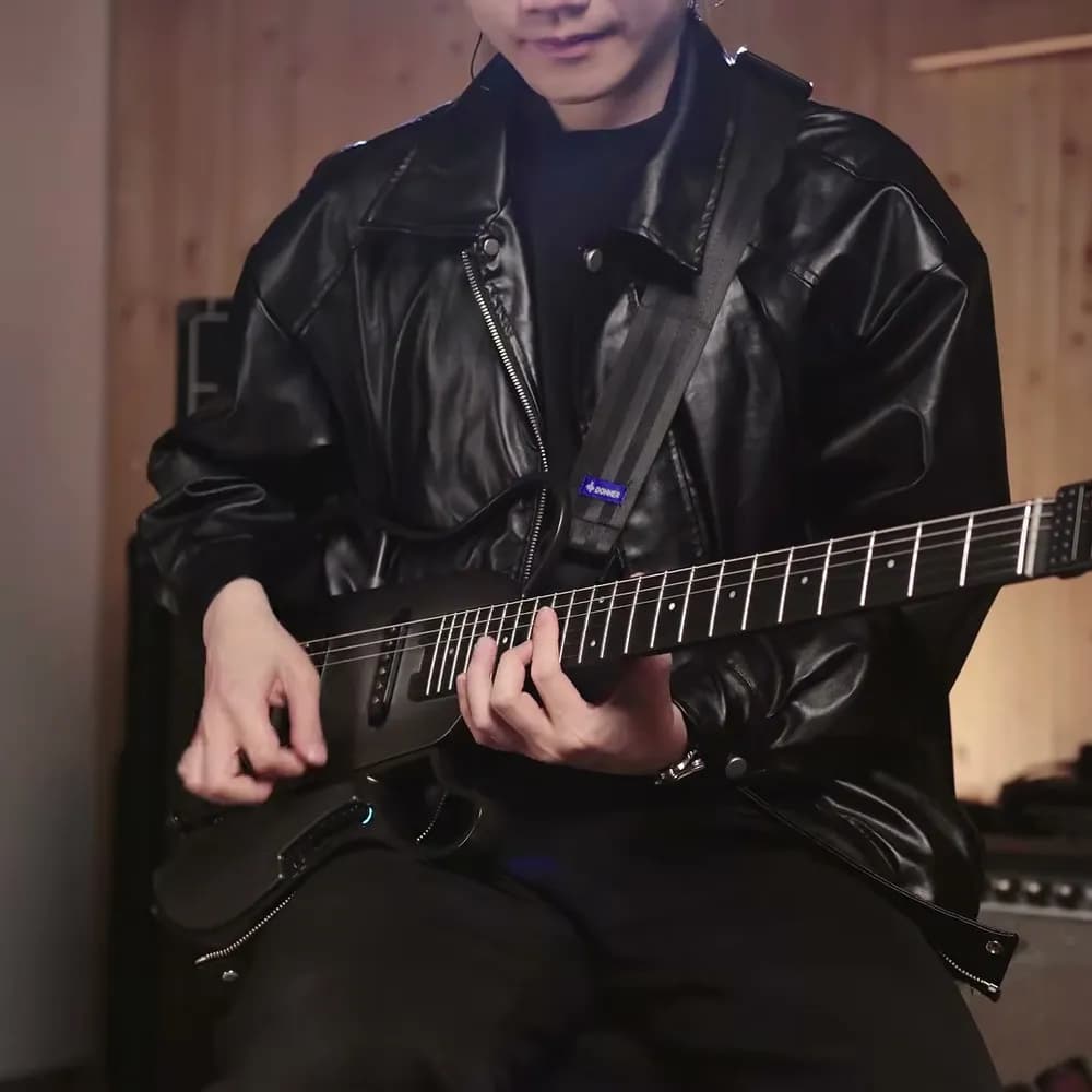Donner HUSH X LIVE – Guitarra Eléctrica de Viaje con Parlante Desmontable, Efectos y Bluetooth