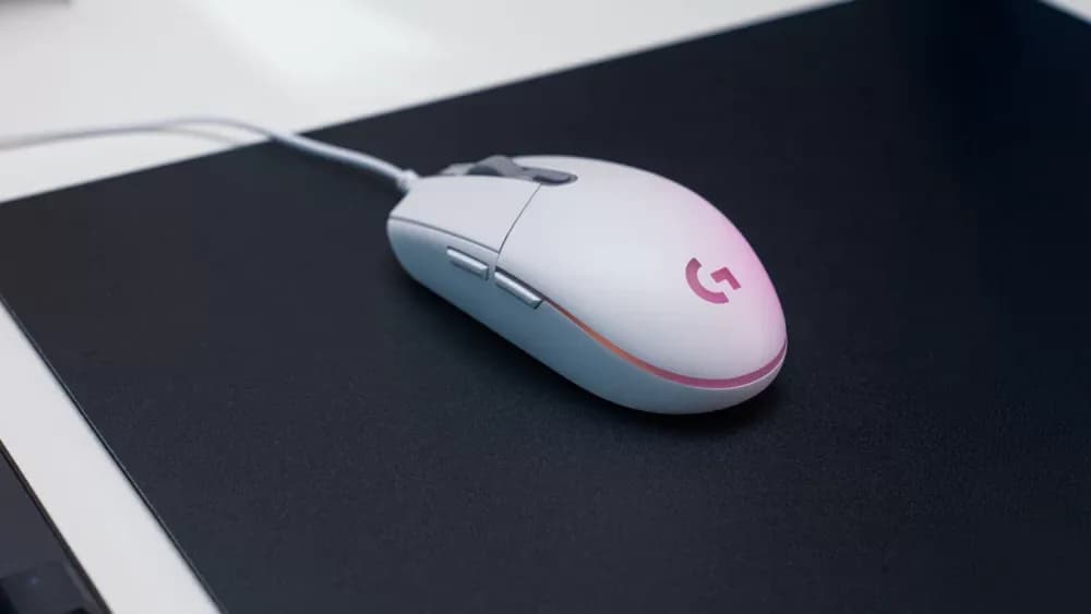 Logitech G203 LIGHTSYNC – Mouse Gamer RGB de 8.000 DPI