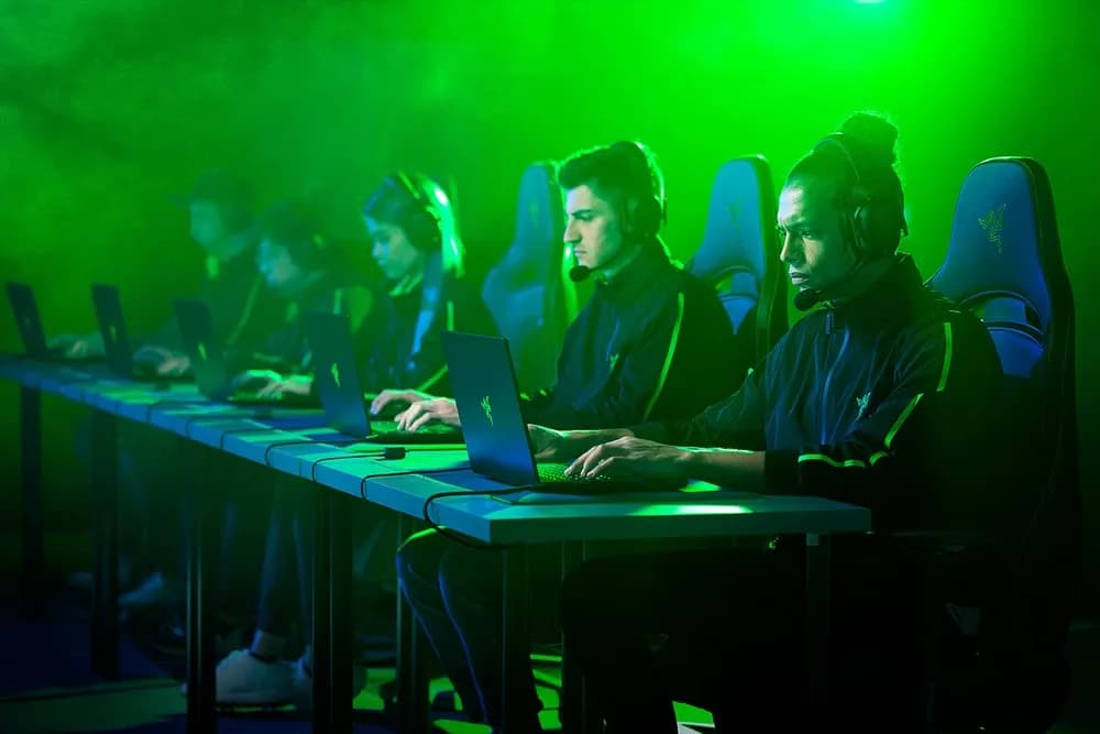 Razer BlackShark V2 Pro (2023) – Audífonos Gamer Inalámbricos Negro