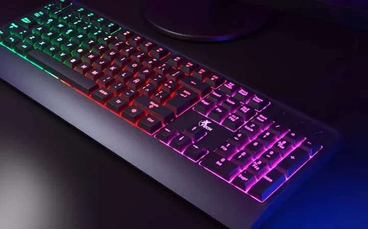 Xtech XTK-505S – Teclado gamer con cable y luz LED multicolor